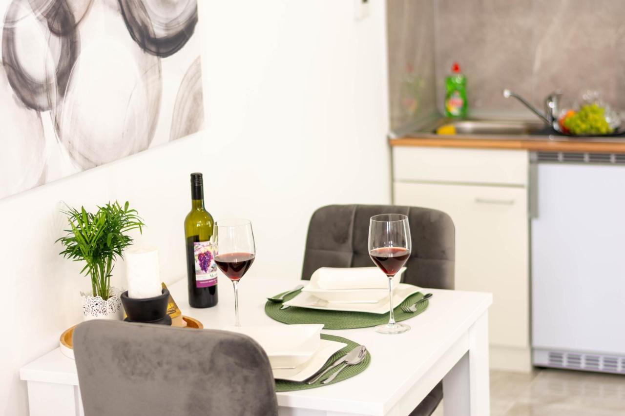 Apartmani Sun & Moon Bjelovar Exterior photo